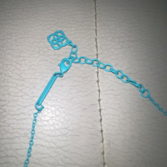 RARE Kendra Scott necklace - Picture 3 of 3